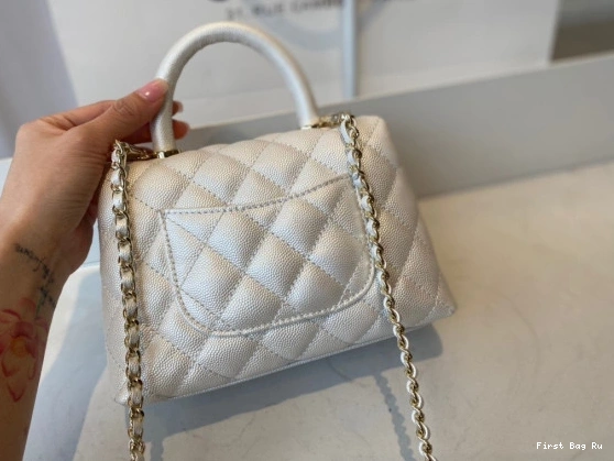 Firstbag Ru WITH BAG MINI CHANEL HANDLE FLAP TOP 0813